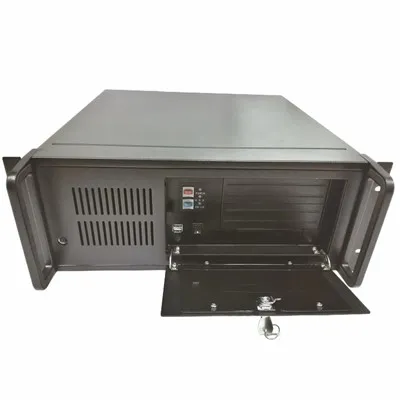 Alloggiamento del server Web del computer con sabbiatura